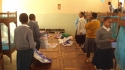 Palot, Siuyu, Dung'unyi Pic: Students unpack and hang their brand new LLINs.
