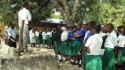 Chikuyu: In Tanzania, pupils learn about the effective role that Long-Lasting Insecticidal Nets play in preventing malaria.